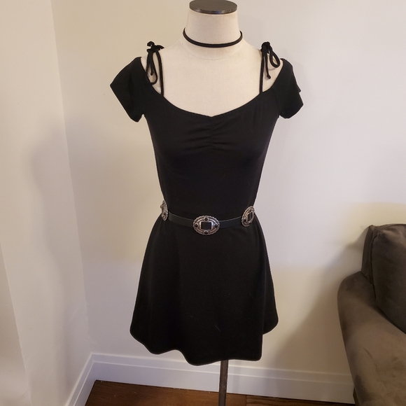 Garage Dresses & Skirts - Garage goth summer dress tie shoulder mini stretch skater style